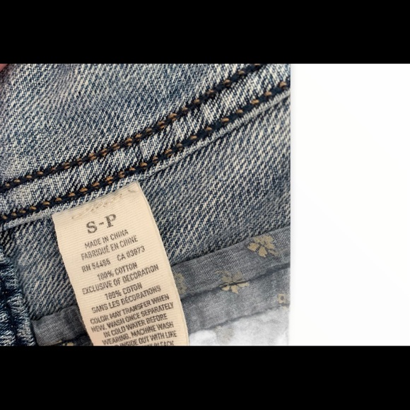 American Eagle OF Cropped Jean Jacket Sz SP - Picture 5 of 5